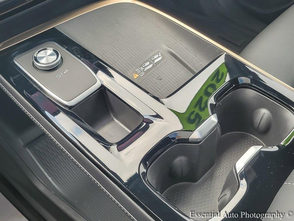 Used 2025 Buick Enclave Avenir w/ Super Cruise Package image 19