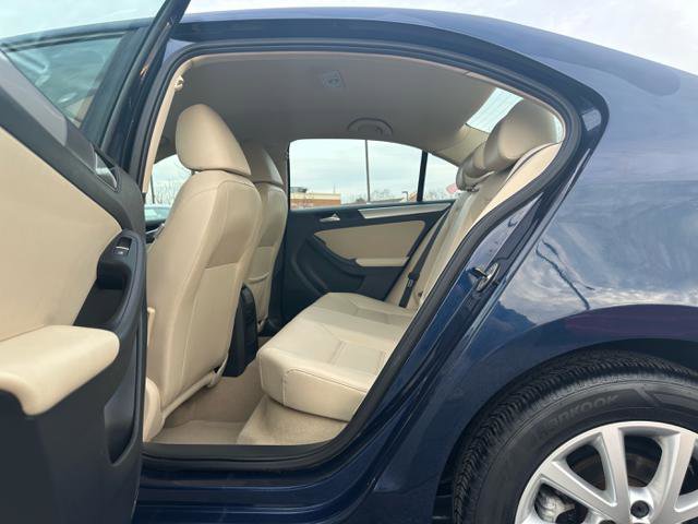 Used 2014 Volkswagen Jetta SE FWD image 12