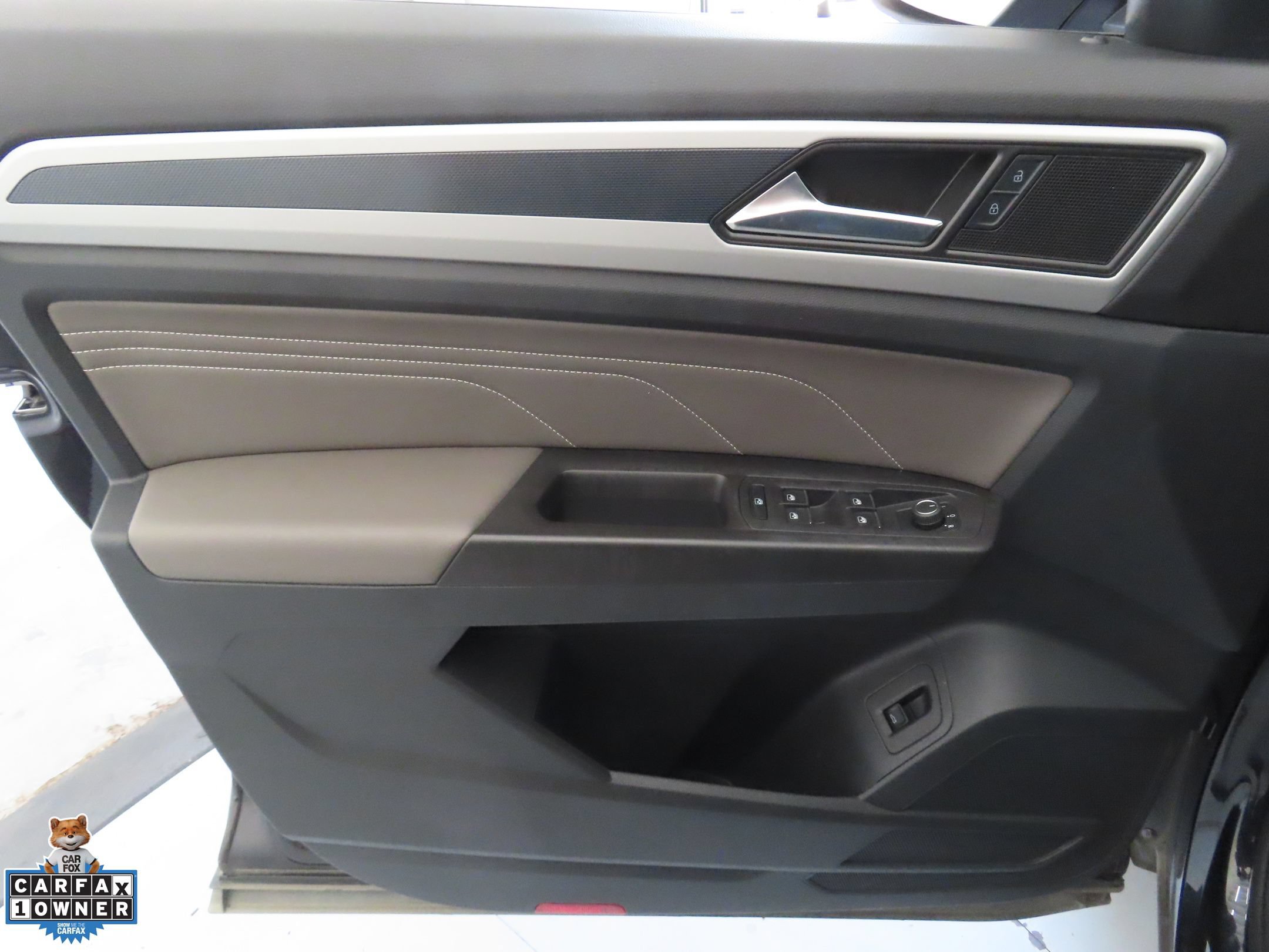 Certified 2023 Volkswagen Atlas Cross Sport SEL AWD/4WD image 10