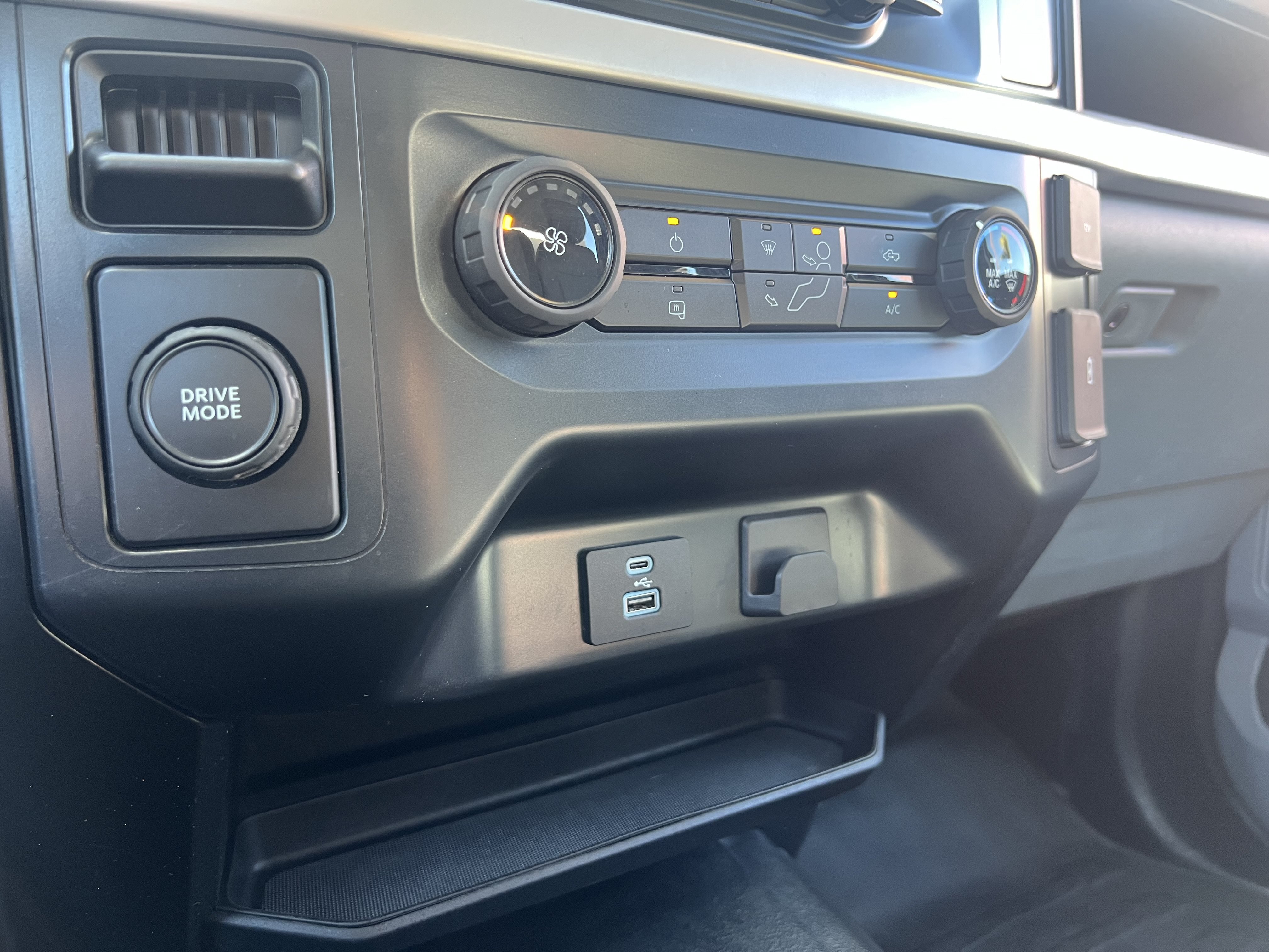 Used 2022 Ford F150 XL w/ Equipment Group 101A High RWD image 26
