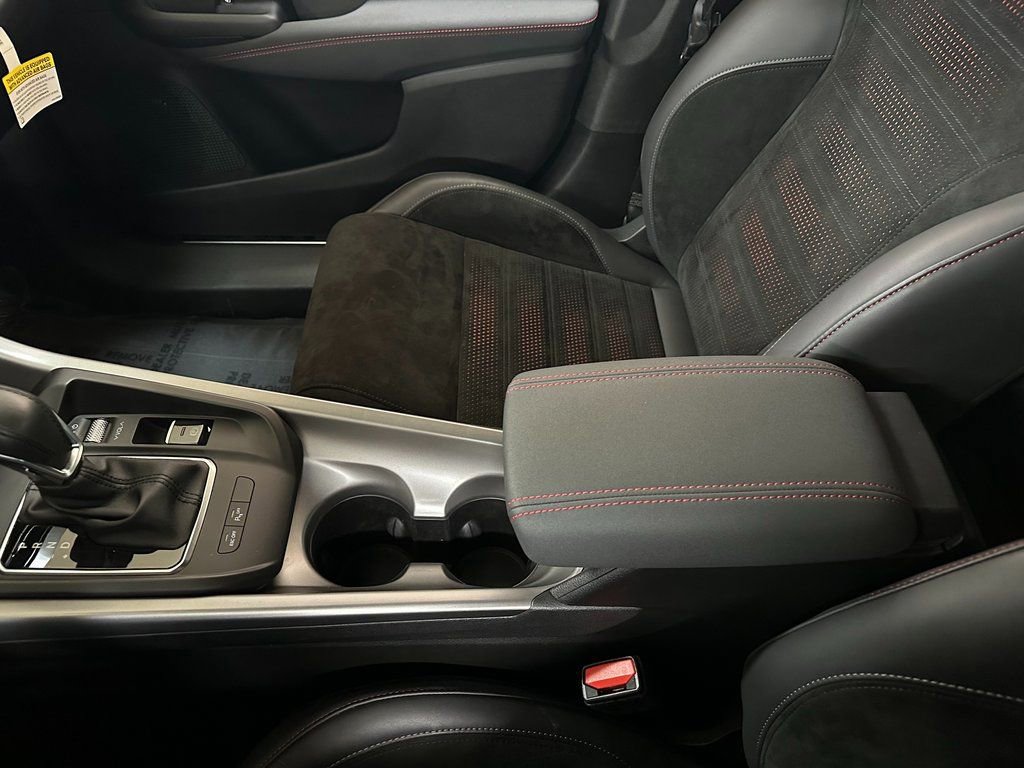 Used 2024 Dodge Hornet R/T Plus image 30