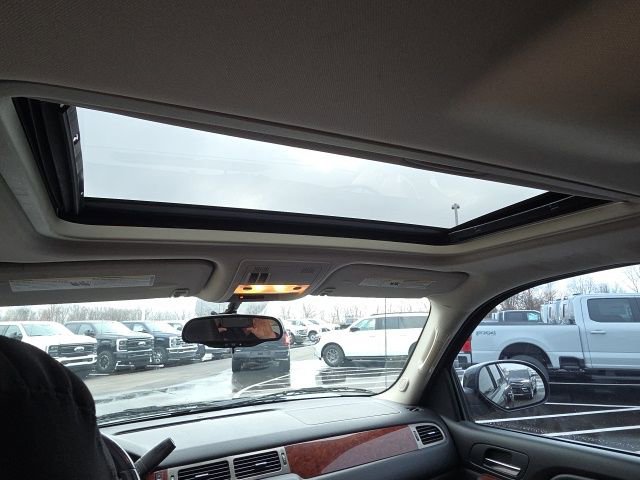 Used 2009 Chevrolet Avalanche LT image 19