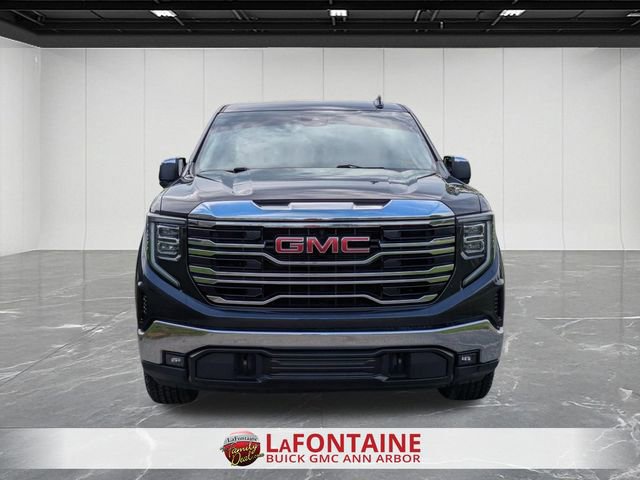 Used 2023 GMC Sierra 1500 SLT w/ SLT Convenience Package AWD/4WD image 8