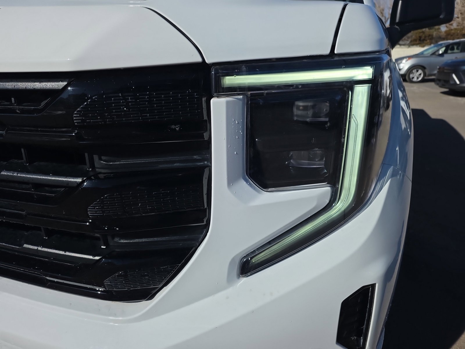 Used 2024 GMC Sierra 1500 Elevation image 9