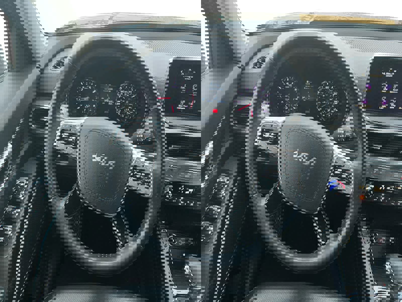 Used 2022 Kia Telluride S image 12