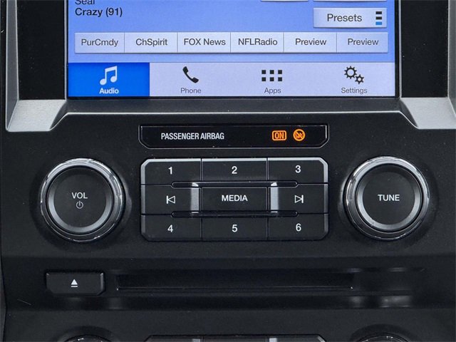 Used 2017 Ford F250 XLT w/ XLT Premium Package image 5