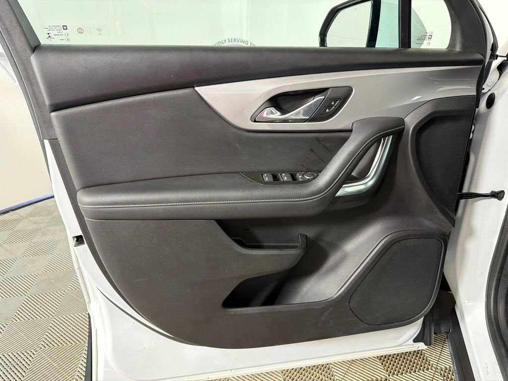 Used 2023 Chevrolet Blazer LT image 10