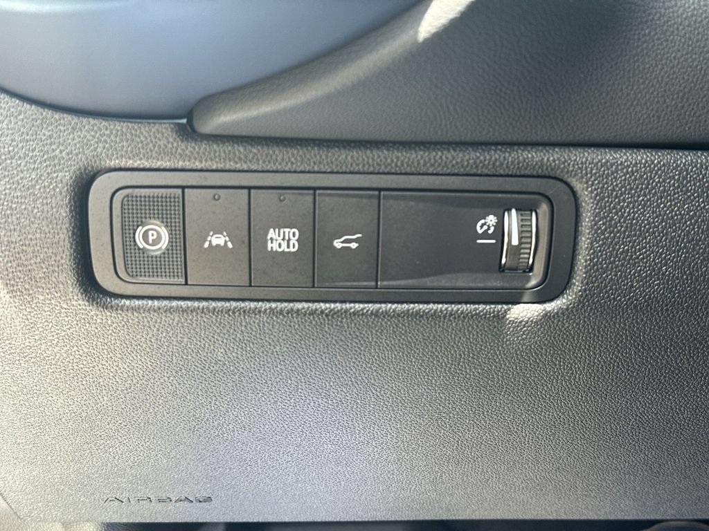 Used 2025 Chevrolet Equinox EV LT AWD/4WD image 29