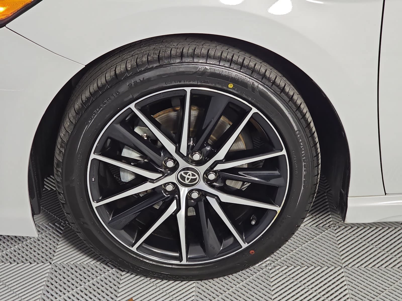 Used 2023 Toyota Camry SE FWD image 10