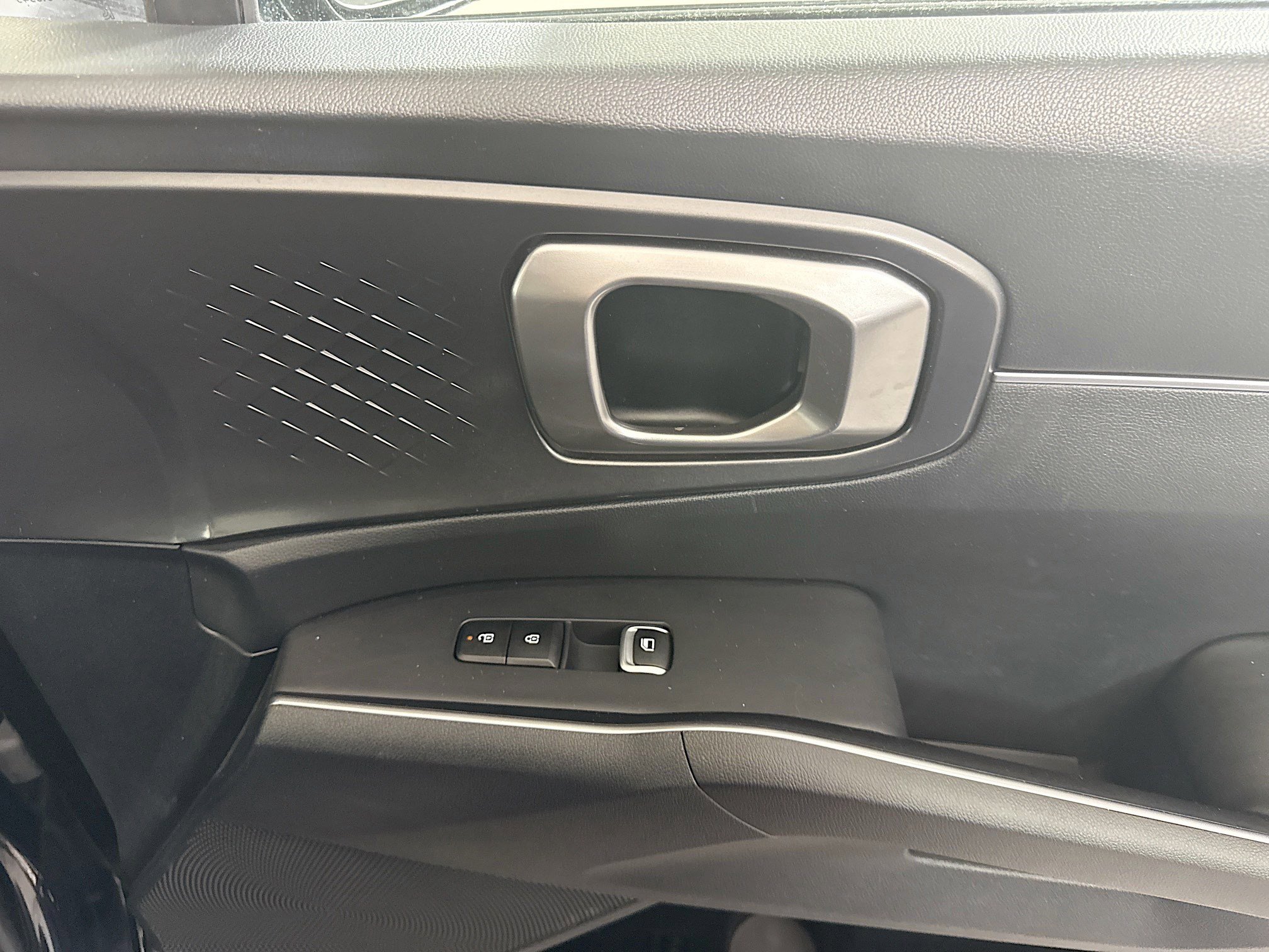 Used 2024 Kia Sorento S image 31