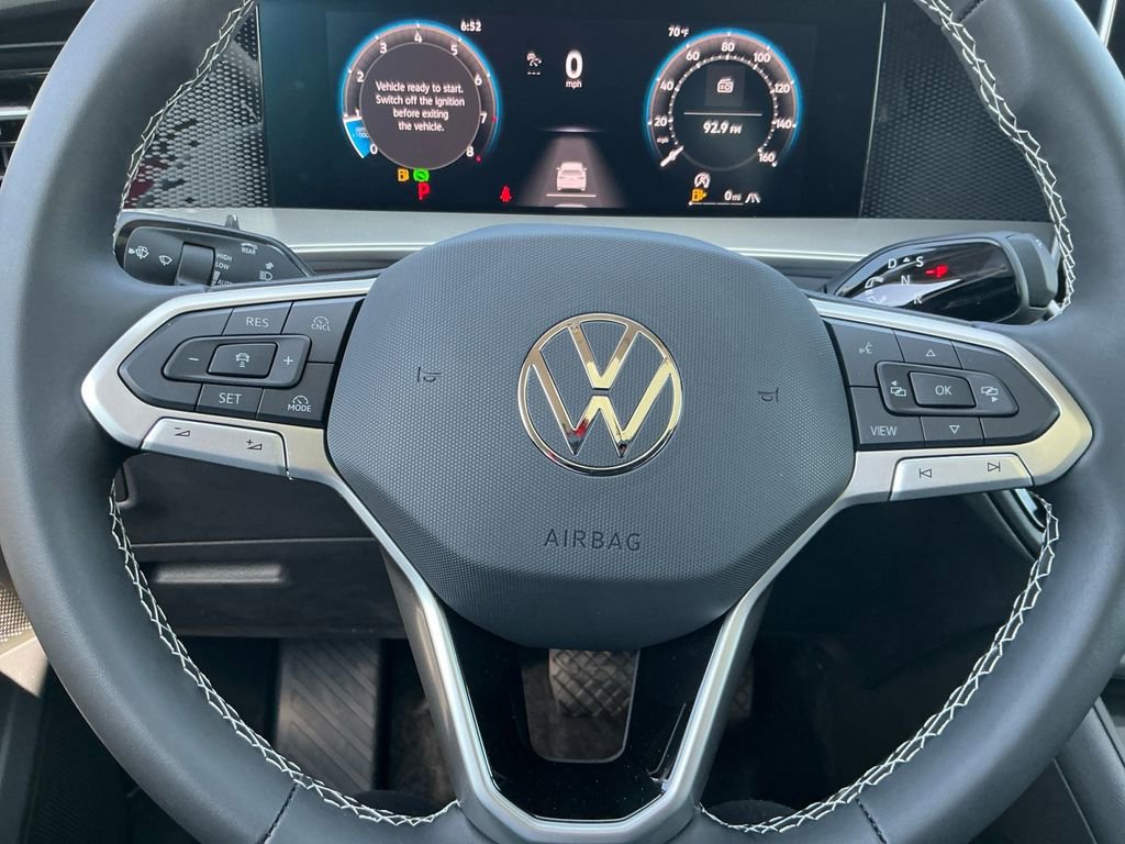 New 2025 Volkswagen Tiguan SE image 19