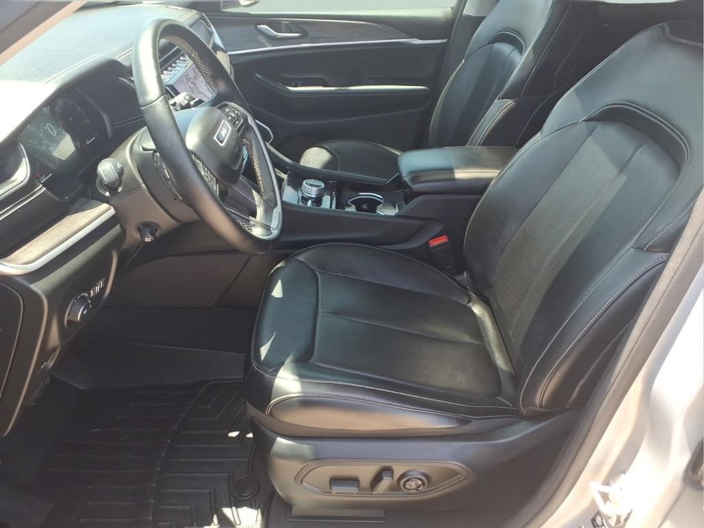 Used 2021 Jeep Grand Cherokee L Limited w/ Luxury Tech Group II AWD/4WD image 11