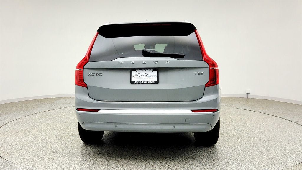 Used 2025 Volvo XC90 T8 Plus w/ Protection Package Premier AWD/4WD image 6