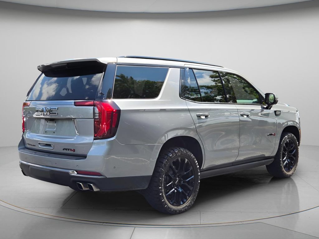 Used 2025 GMC Yukon AT4 w/ AT4 Premium Package AWD/4WD image 7