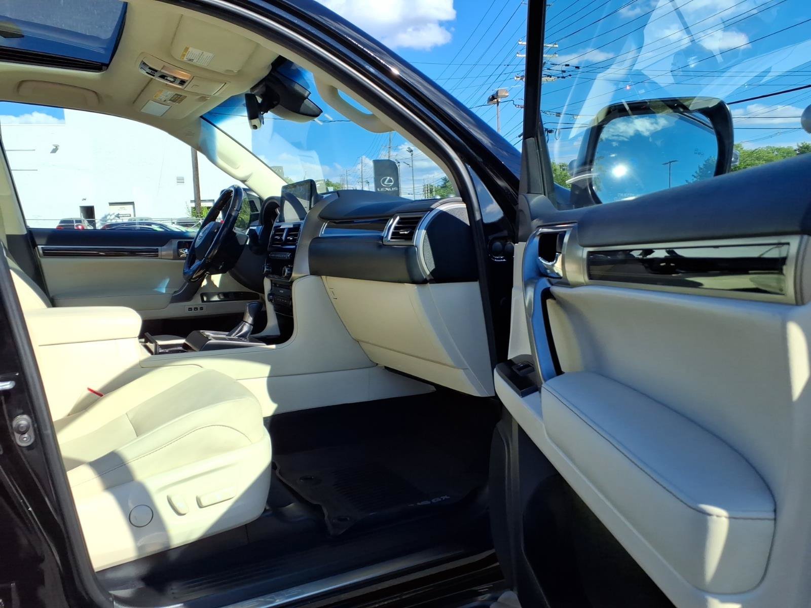 Certified 2023 Lexus GX 460 Premium w/ Premium Package AWD/4WD image 13