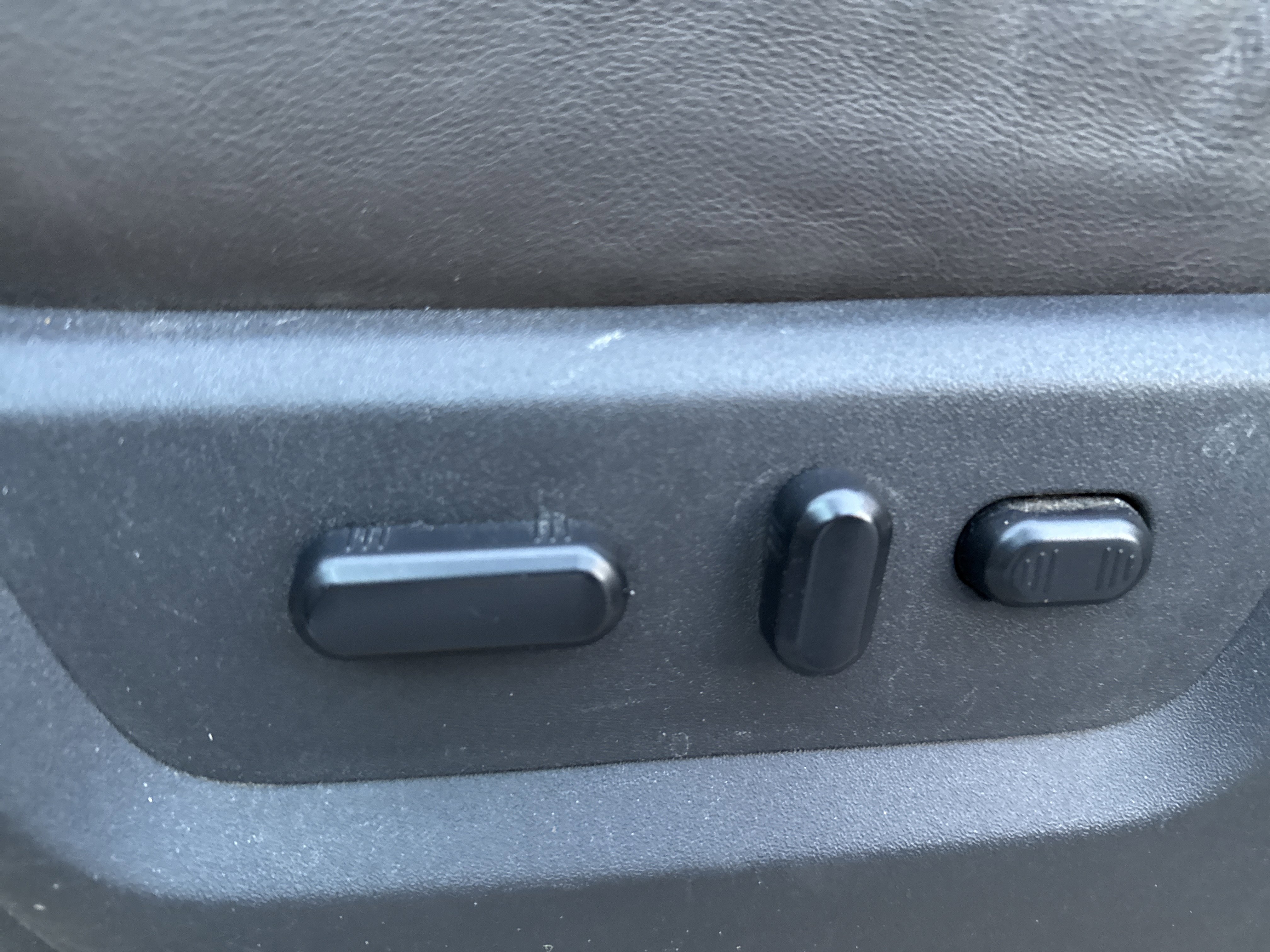 Used 2016 Ford F350 King Ranch w/ King Ranch w/Chrome Package image 13