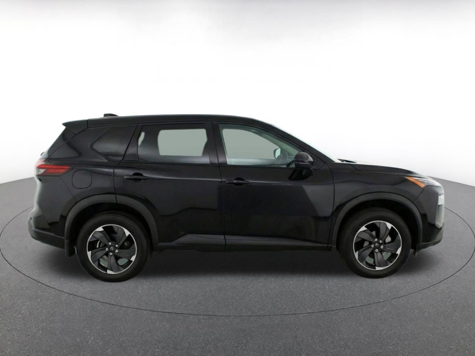 Used 2025 Nissan Rogue SV FWD image 20