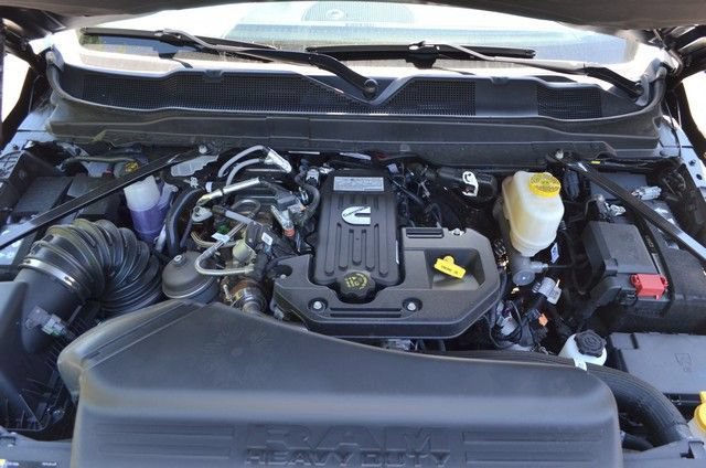 New 2026 RAM 5500 Tradesman AWD/4WD image 32