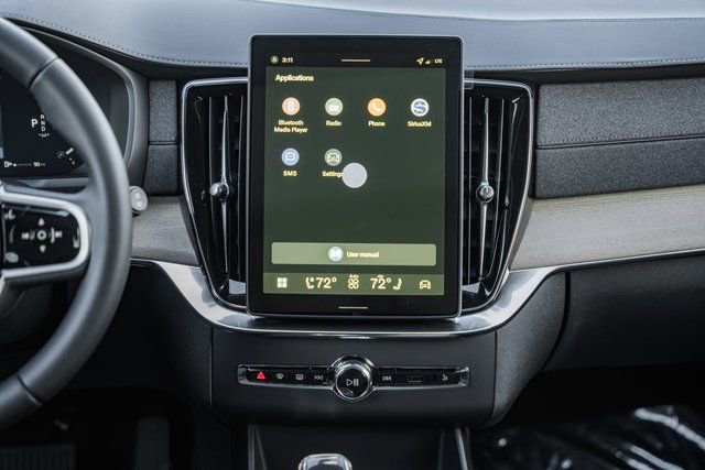 New 2026 Volvo XC90 B6 Plus w/ Protection Package Premier image 20