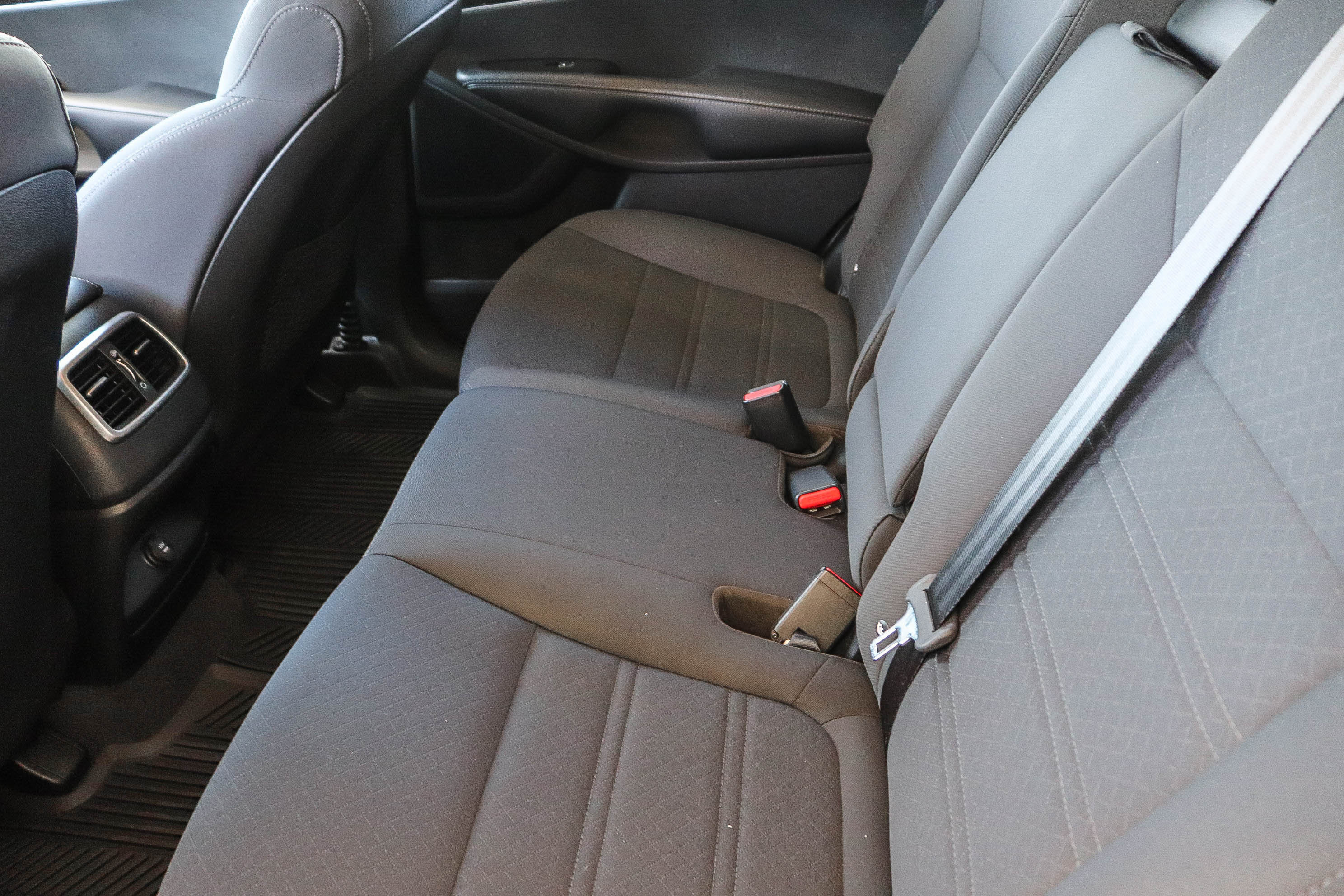Used 2019 Kia Sorento L FWD image 22