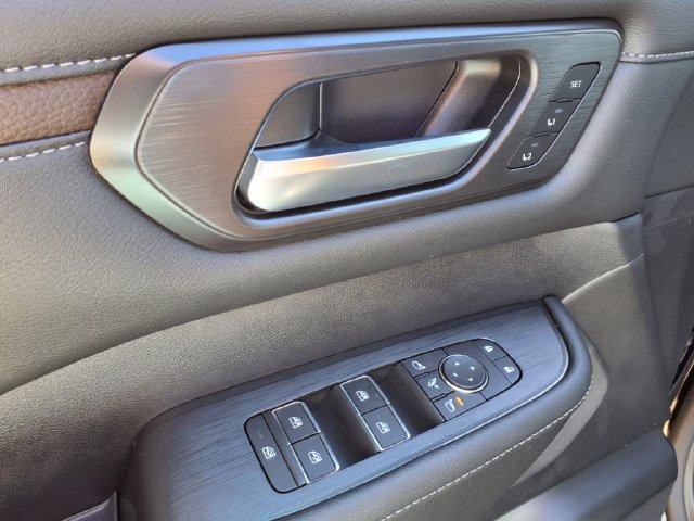 New 2026 Nissan Armada SL w/ Captain's Chari Seat Package RWD image 13