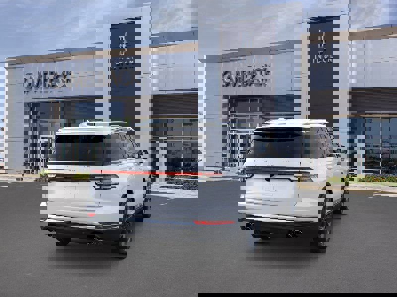 New 2026 Lincoln Aviator Reserve image 8