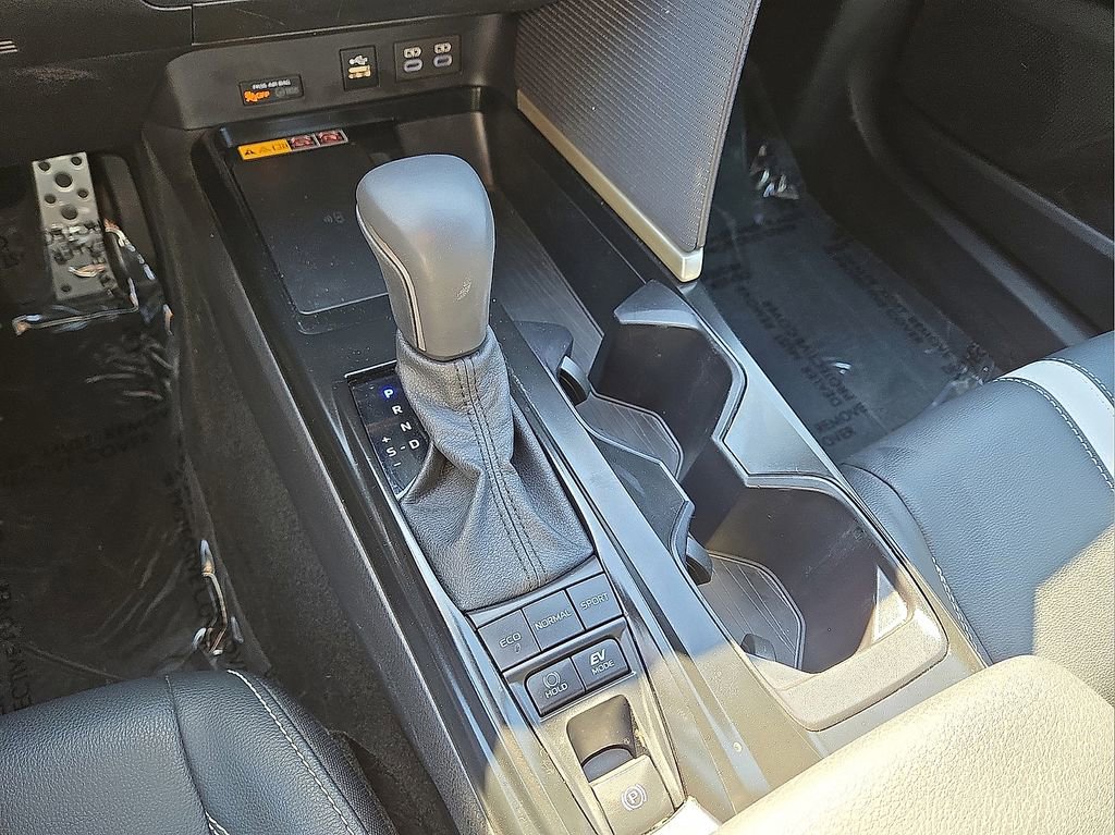 Used 2026 Toyota Camry SE w/ Convenience Package image 31