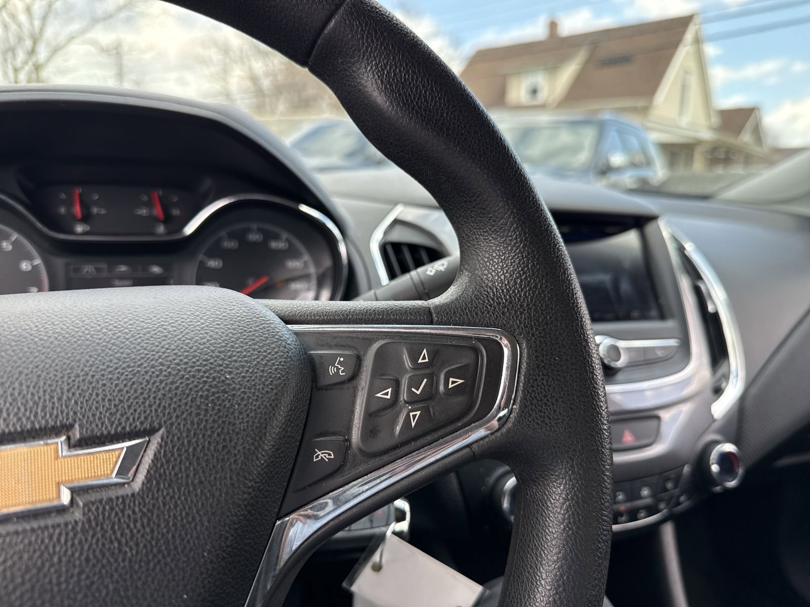 Used 2019 Chevrolet Cruze LT w/ LT Fleet Convenience Package image 28