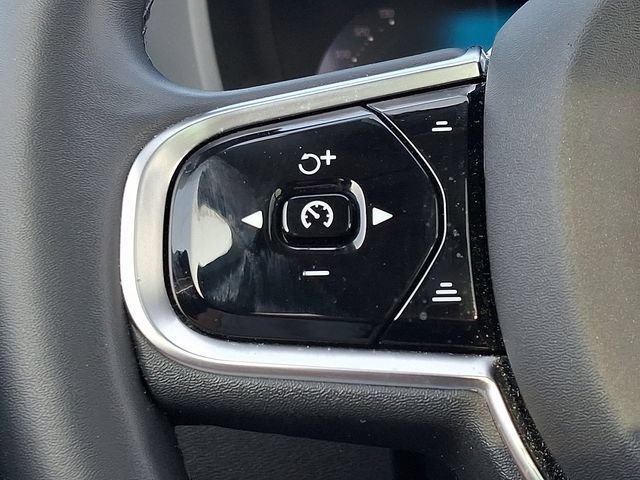 Used 2023 Volvo XC60 B5 Ultimate w/ Climate Package AWD/4WD image 23