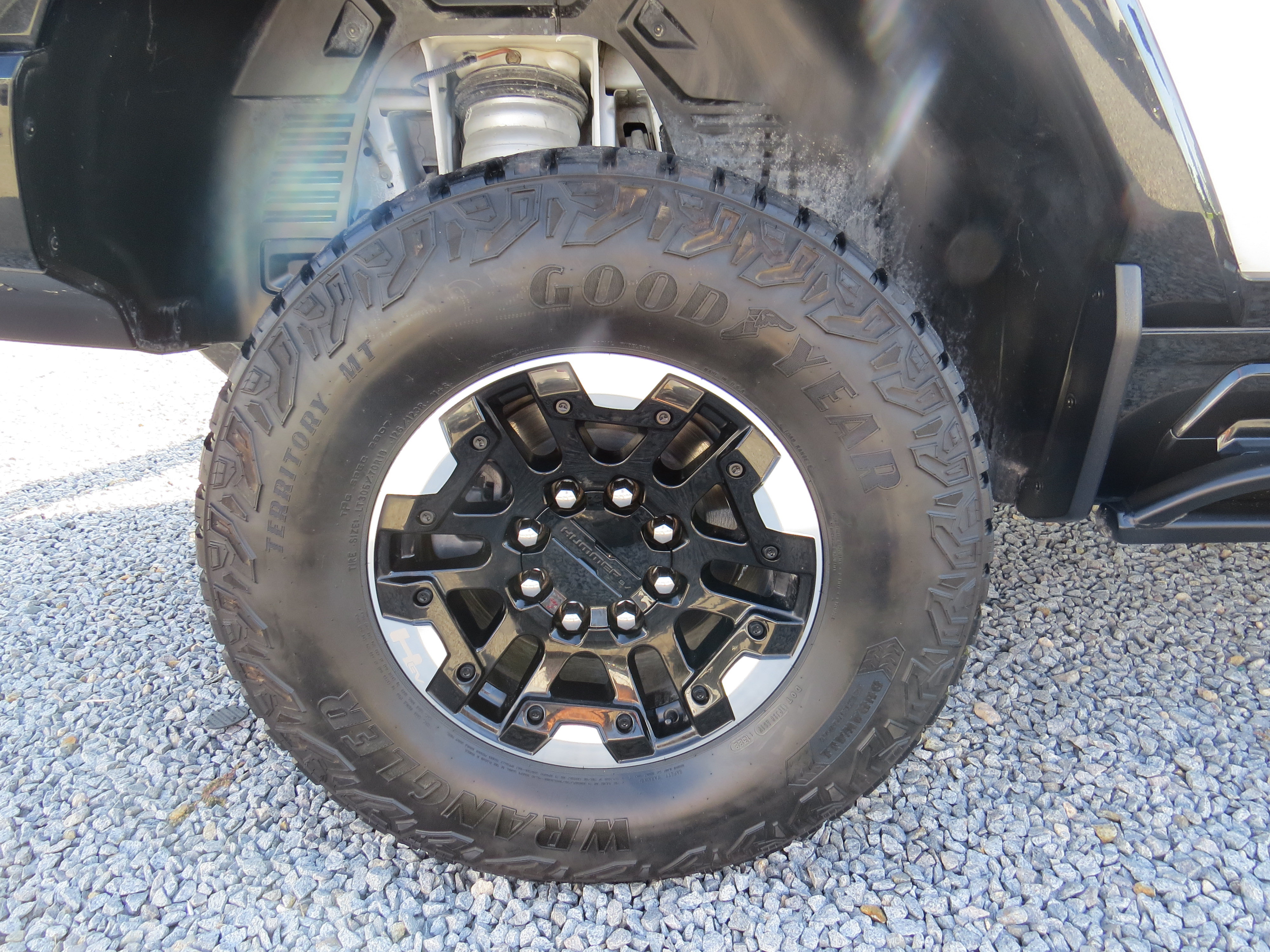 Used 2023 GMC Hummer EV Edition 1 AWD/4WD image 15