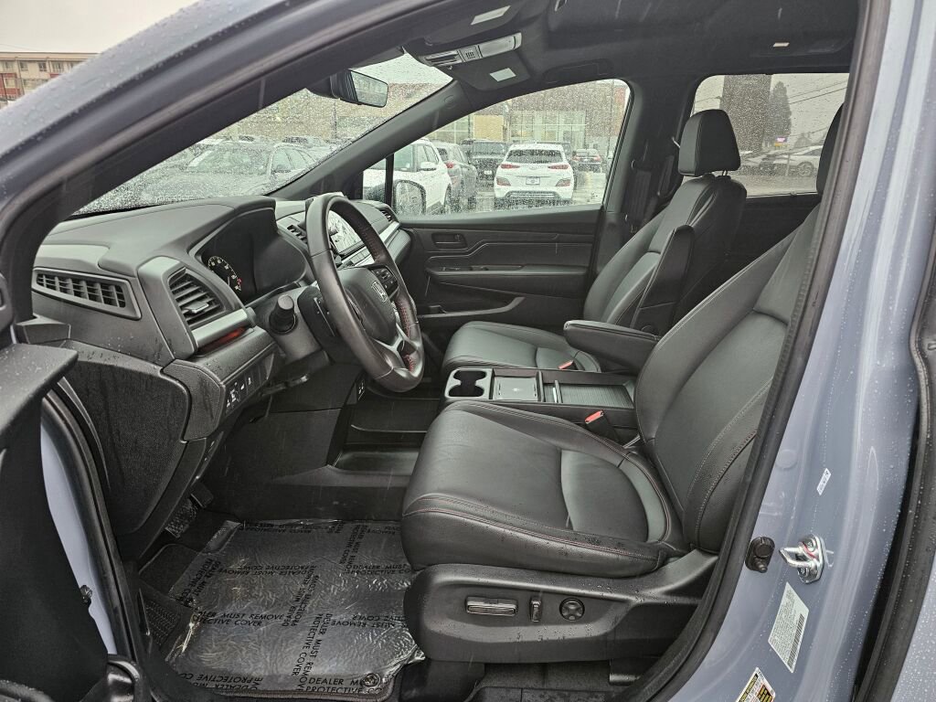 Used 2025 Honda Odyssey Sport-L image 18