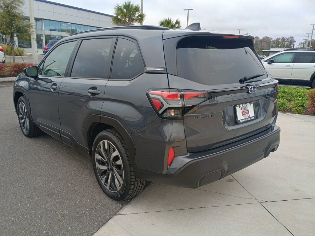 Used 2025 Subaru Forester Touring image 7