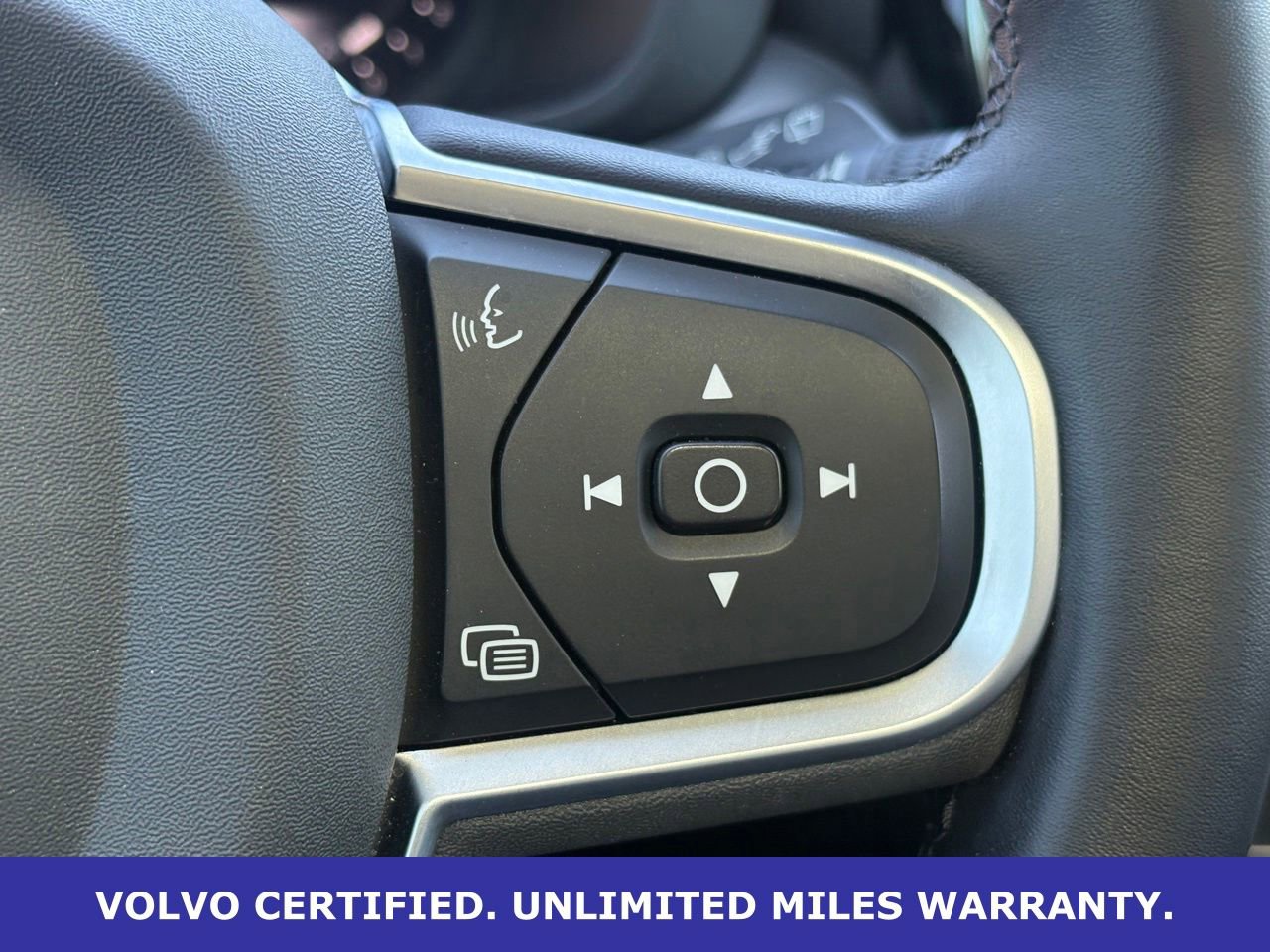 Certified 2025 Volvo XC60 B5 Core AWD/4WD image 19
