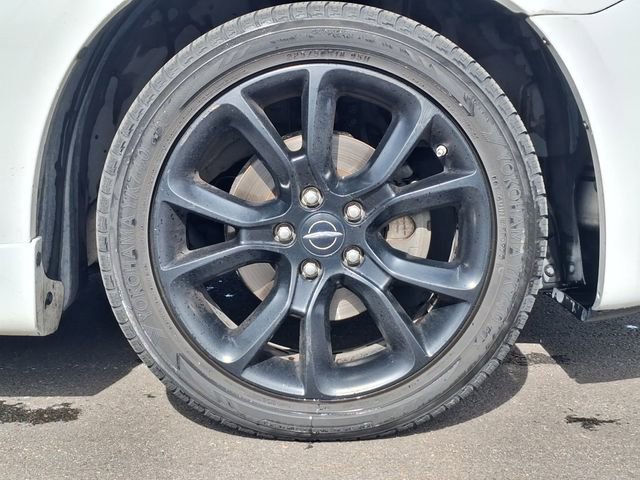 Used 2014 Chrysler 200 Limited w/ Sun/Sound Group image 10