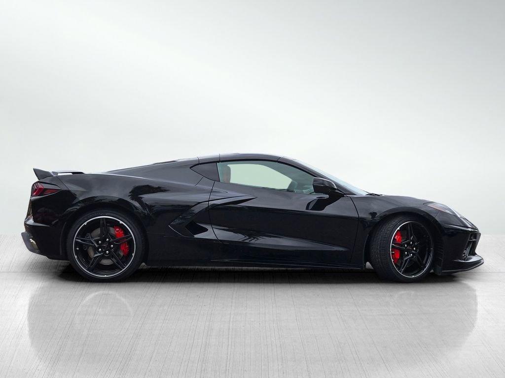 Used 2023 Chevrolet Corvette Stingray Preferred Cpe w/ Z51 Performance Package RWD image 4