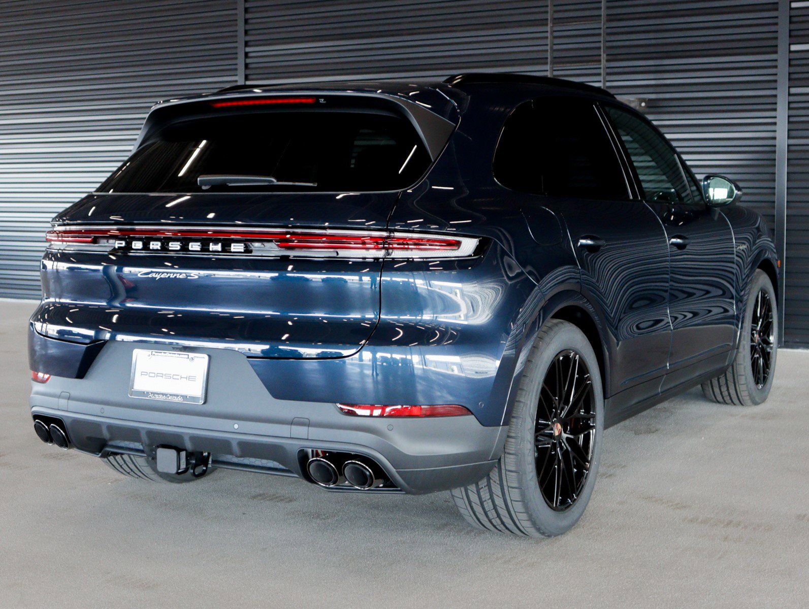 New 2026 Porsche Cayenne S image 10