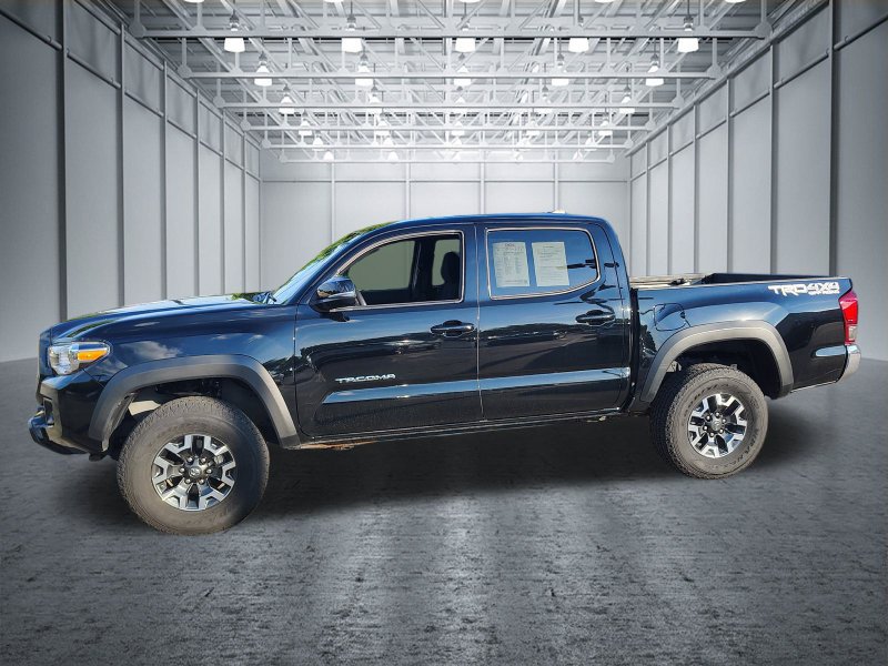 Used 2017 Toyota Tacoma TRD Off-Road w/ Tow Package (A/T) AWD/4WD image 11