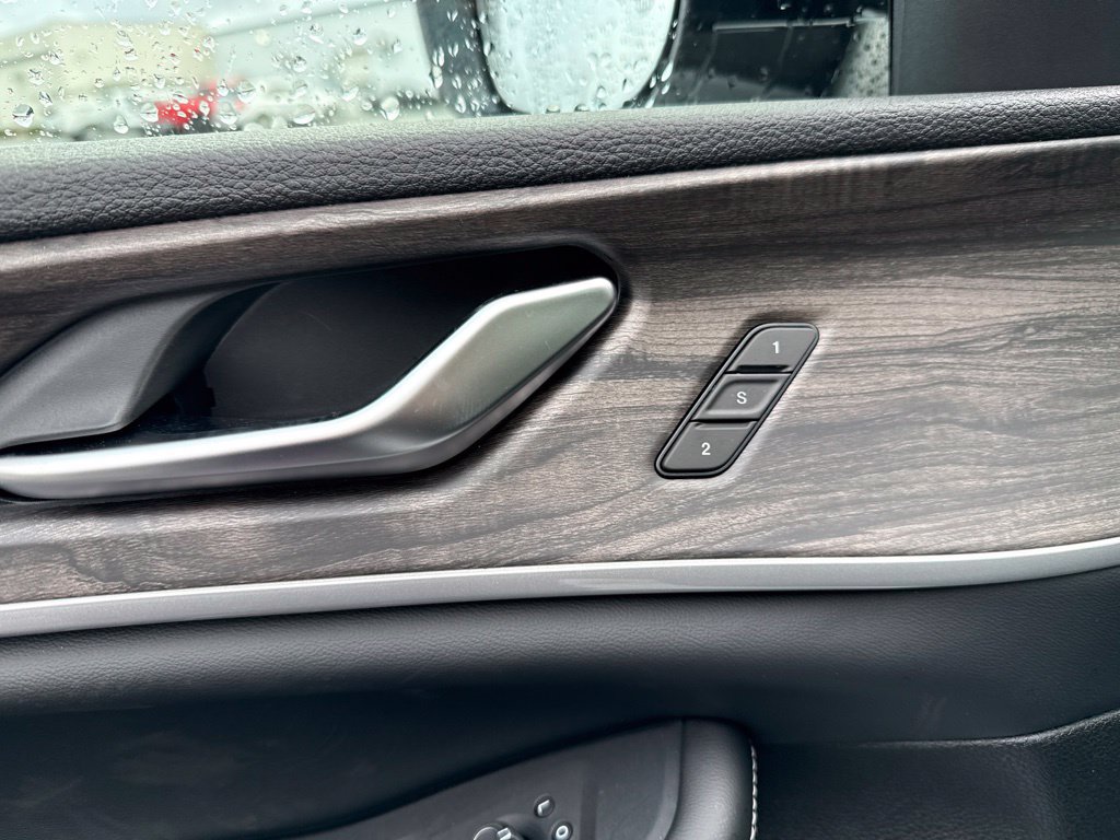 New 2027 Jeep Grand Cherokee Limited AWD/4WD image 29