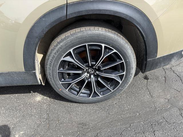 Certified 2025 MAZDA CX-70 Plug-In Hybrid w/ Premium Pkg image 27