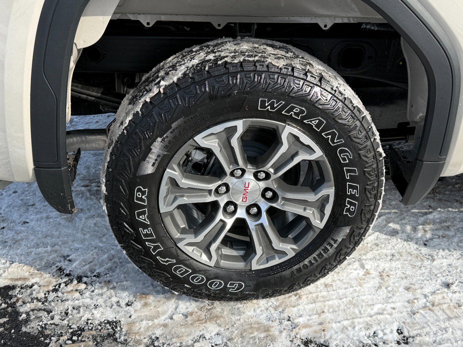 New 2026 GMC Sierra 1500 SLE w/ Max Trailering Package image 11