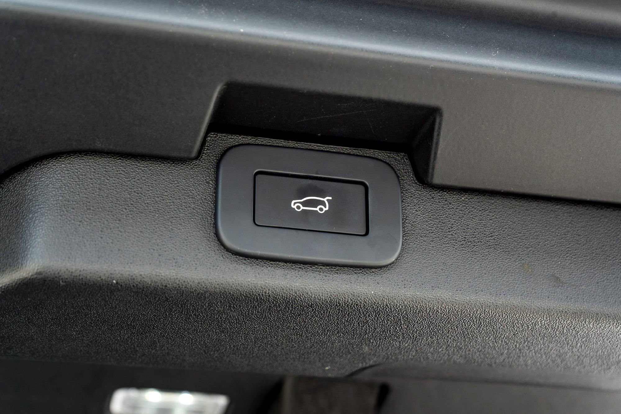 Used 2023 Land Rover Discovery HSE R-Dynamic image 10