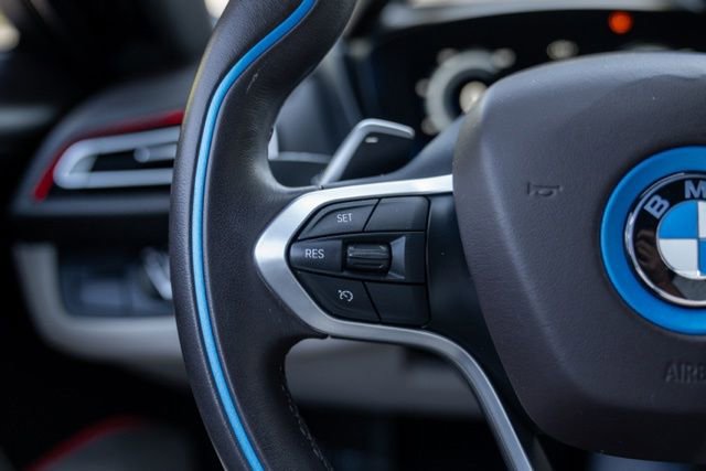 Used 2020 BMW i8 Coupe AWD/4WD image 33