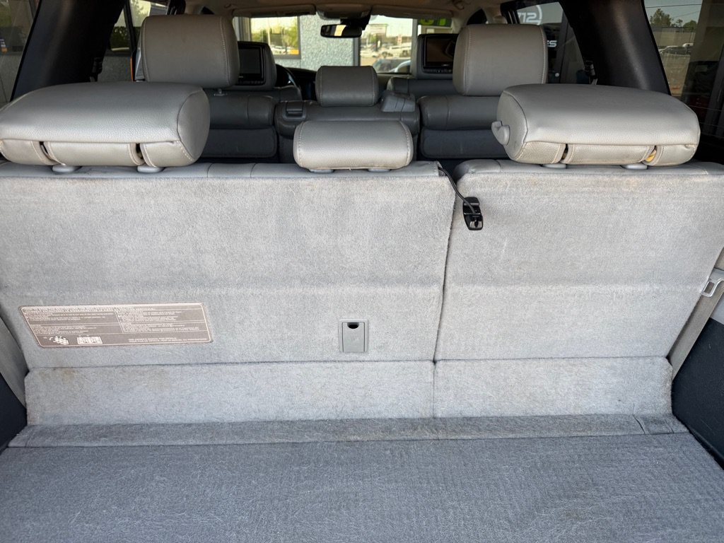 Used 2018 Toyota Sequoia Limited w/ Safety & Convenience Package AWD/4WD image 33