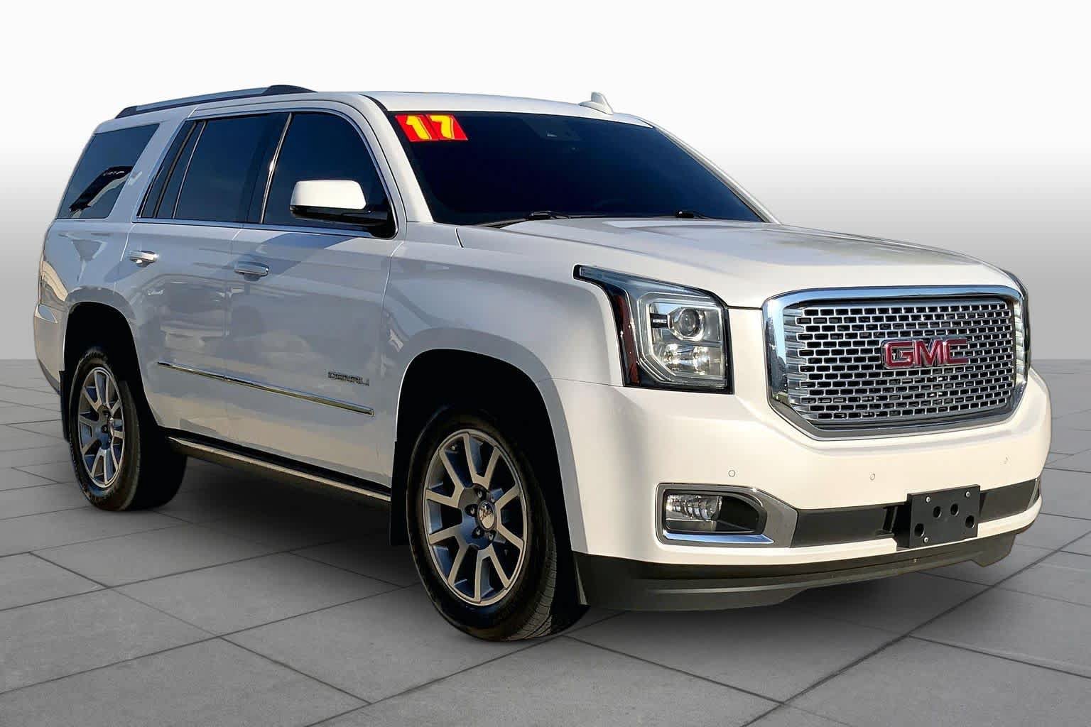 Used 2017 GMC Yukon Denali w/ Open Road Package AWD/4WD image 3