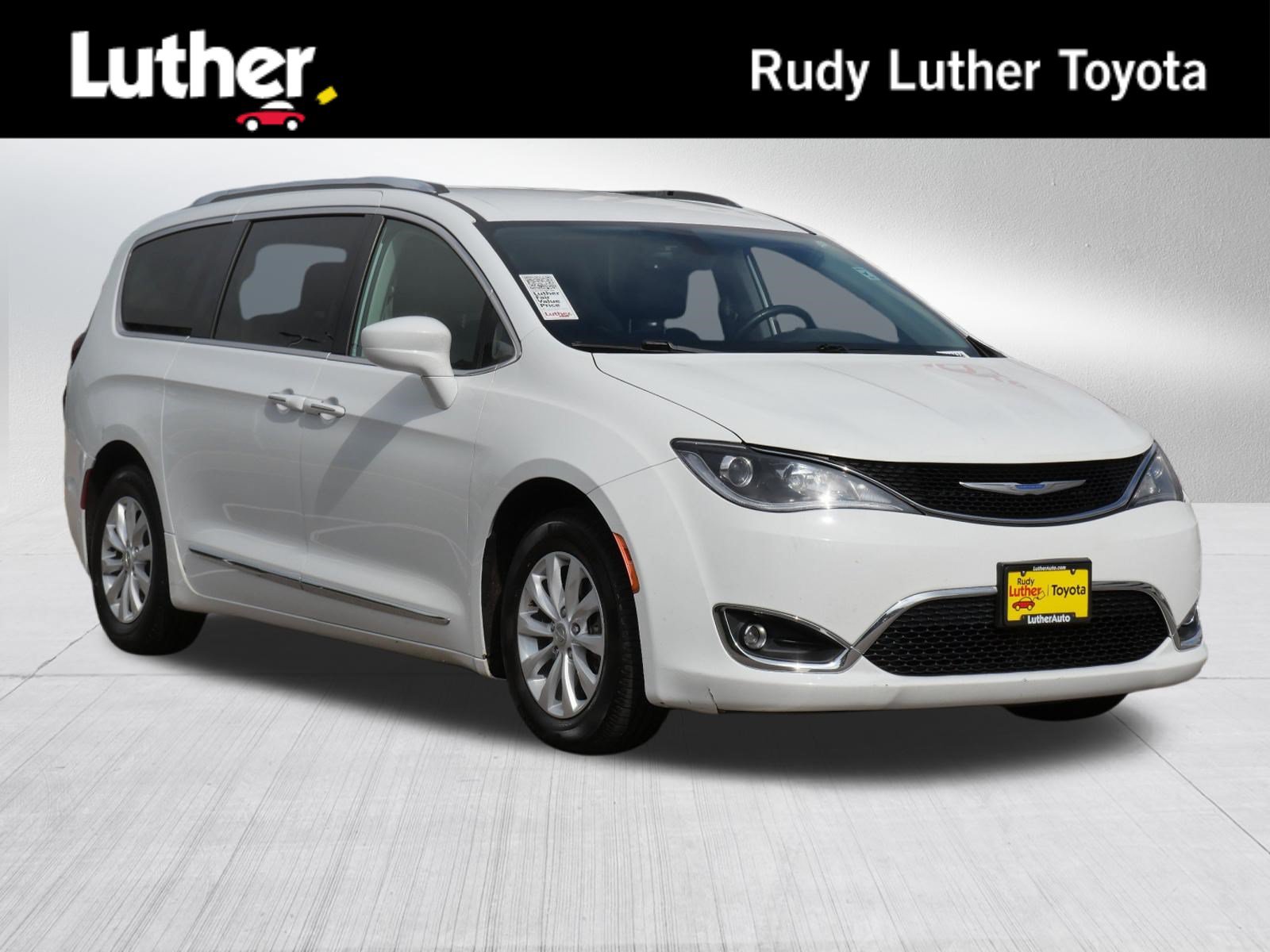 Used 2018 Chrysler Pacifica Touring-L Plus