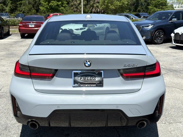 New 2026 BMW 330i Sedan w/ M Sport Package RWD image 4