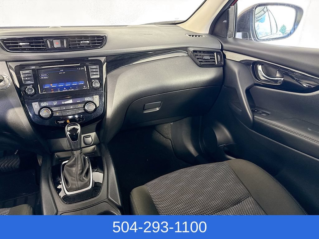Used 2021 Nissan Rogue Sport SV FWD image 23