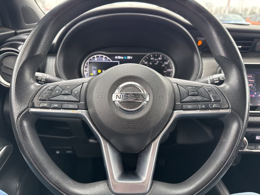 Used 2019 Nissan Kicks SV image 13