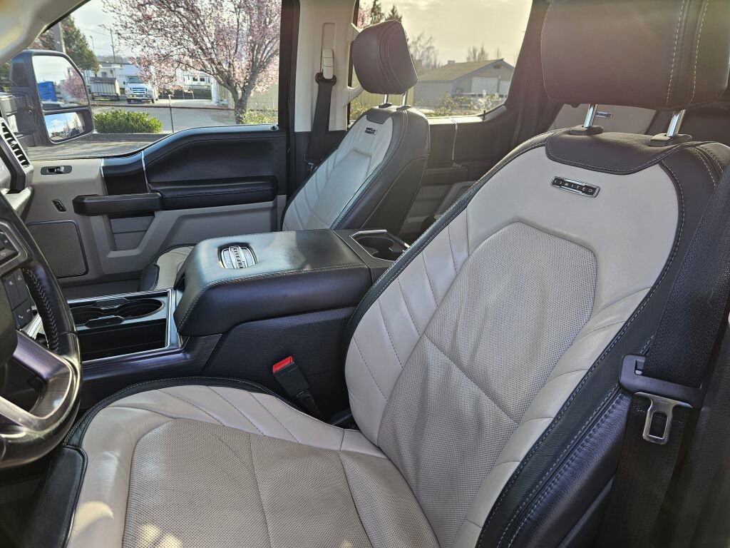 Used 2021 Ford F350 Limited w/ FX4 Off-Road Package image 27