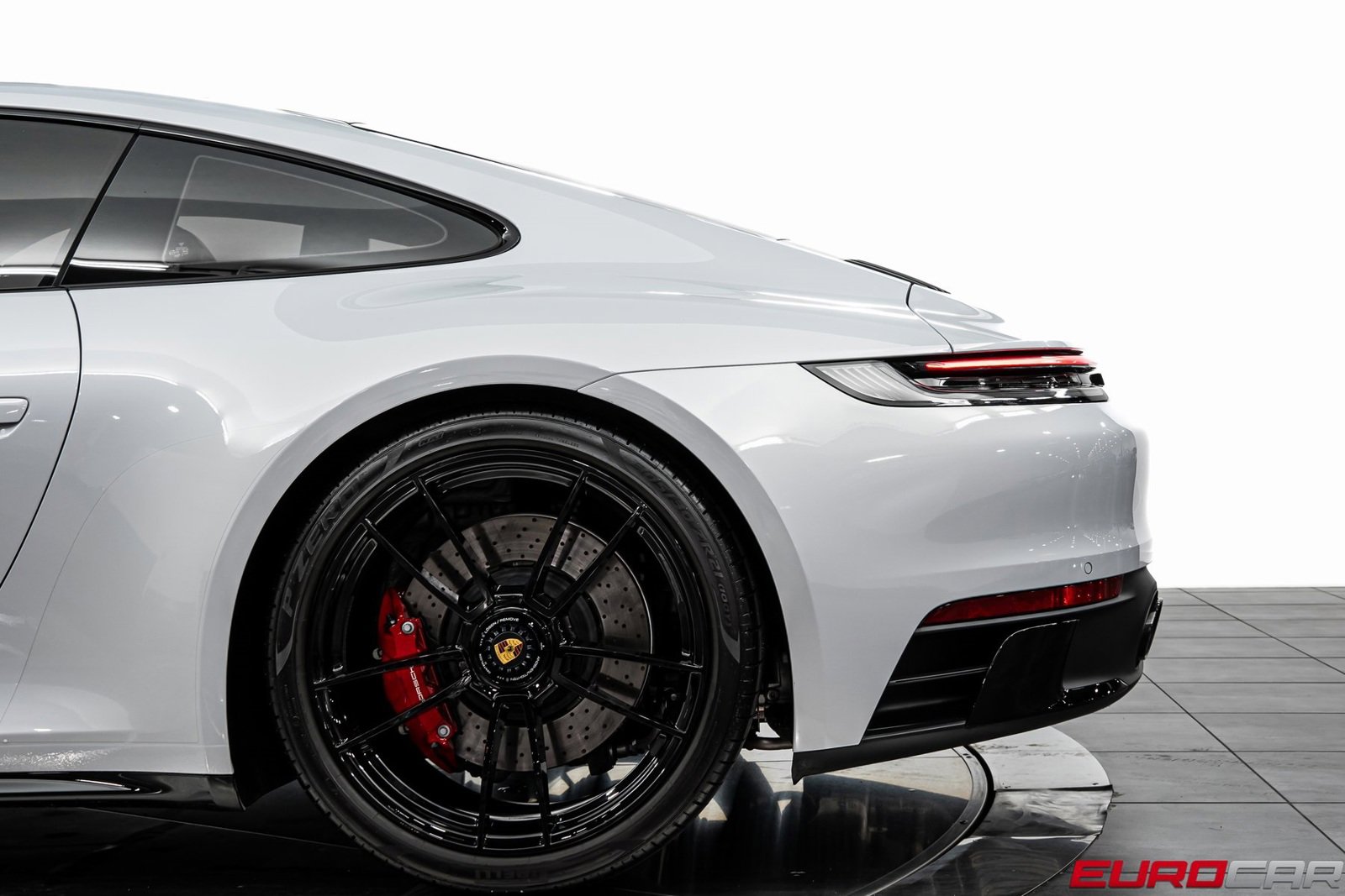 Used 2024 Porsche 911 Carrera GTS w/ Premium Package image 15